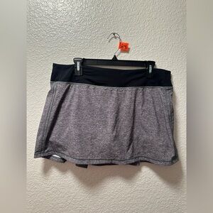 Lululemon mid rise pace rival skirt A84